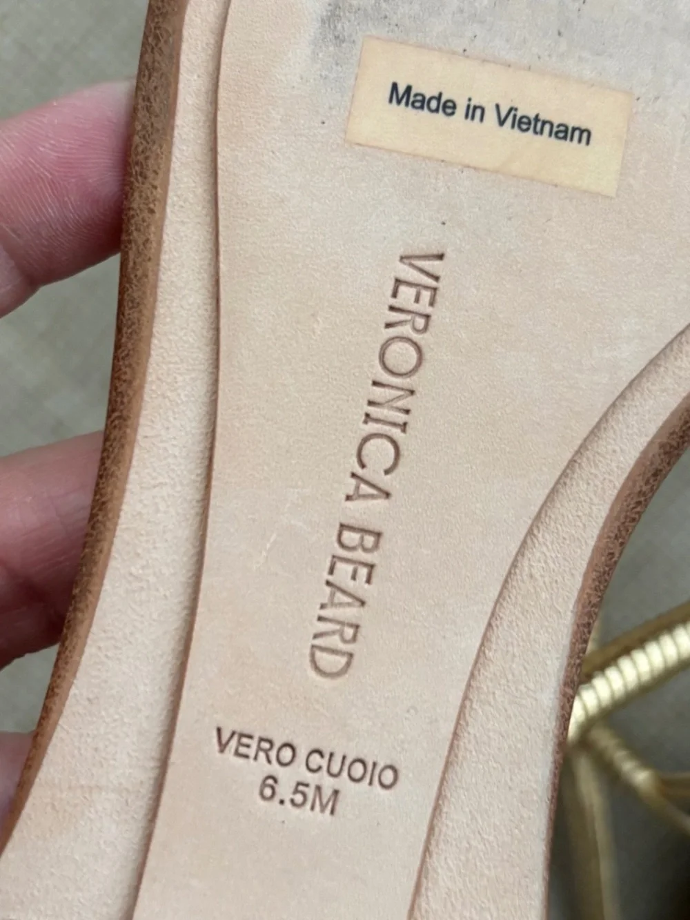 Veronica Beard Amelia T-Strap Thong Metallic Sandal - Size 6.5M - Picture 5 of 7